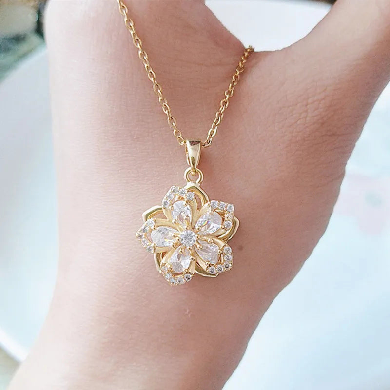 Avtoit | Rotating Bauhinia Necklace