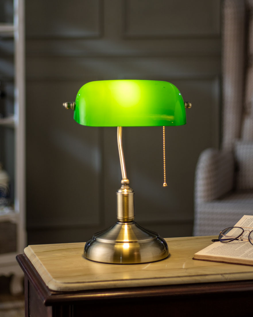 Avtoit | Classic Banker Lamp