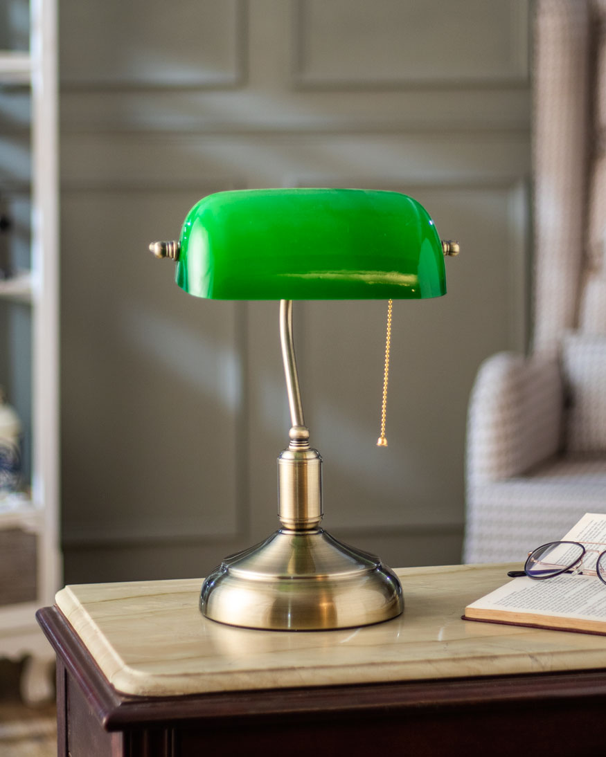 Avtoit | Classic Banker Lamp