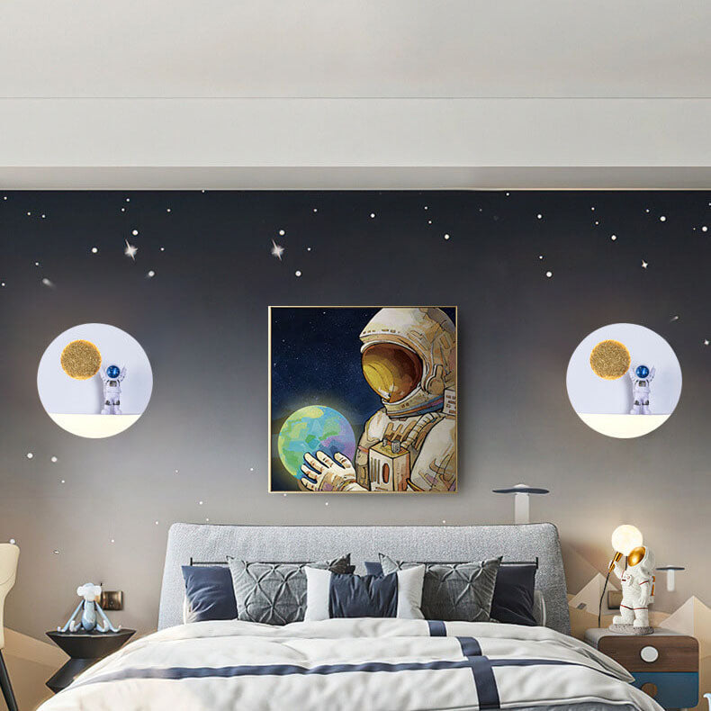 Avtoit | Contemporary Creative Iron Resin Round Astronaut LED Wall Light Lamp for Bedroom
