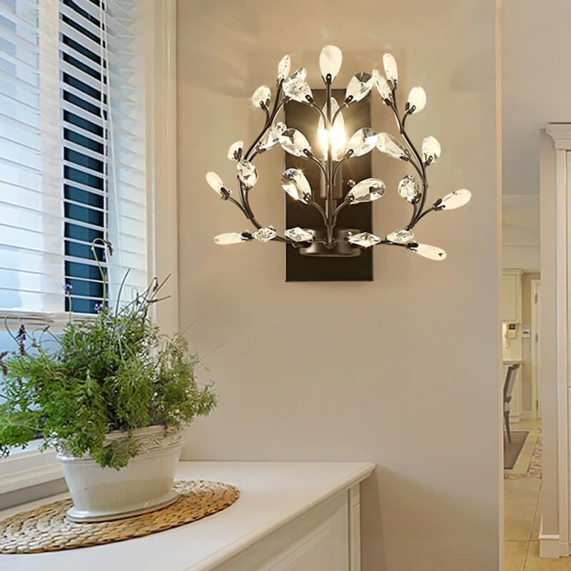 Avtoit | Luminis Wall Light | Luxury Crystal Design | Leaf Motif | 1-Bulb & Modern