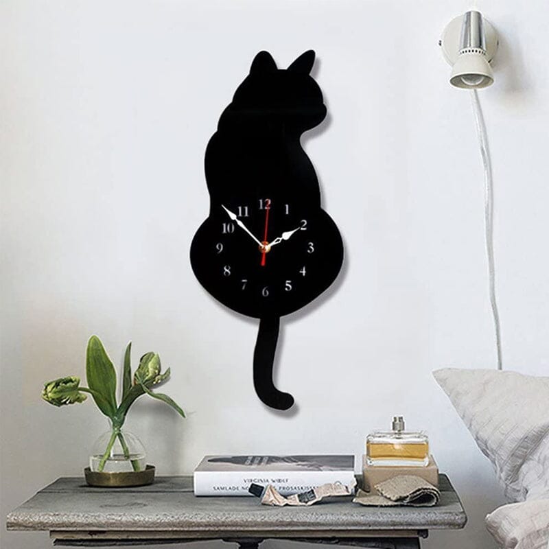 Avtoit | Nordic Cat Wobble-Tail Wall Clock
