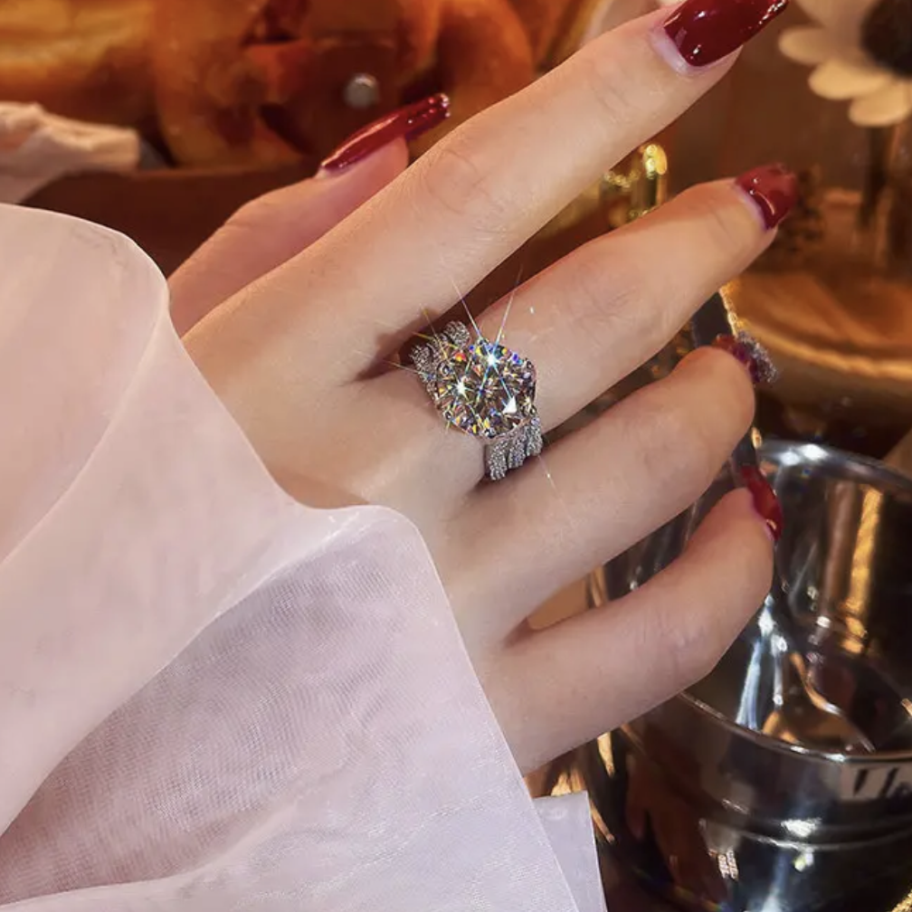 Avtoit | 3-Carat Super Flash Moissanite Ring
