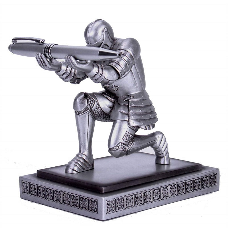 Avtoit | knight pen holder