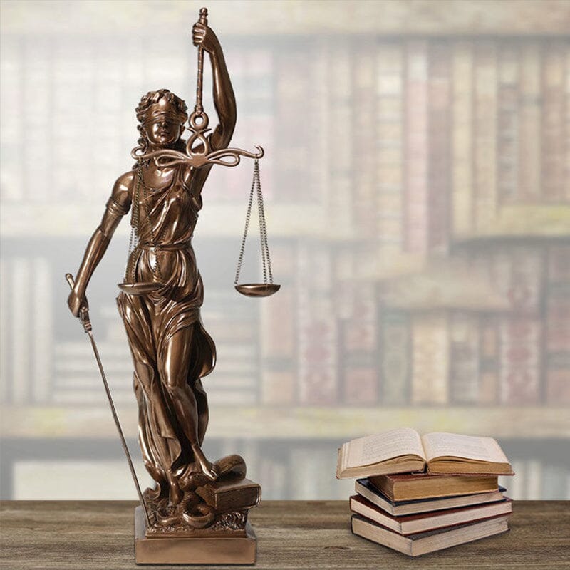 Avtoit | Decoration statue of the goddess of justice