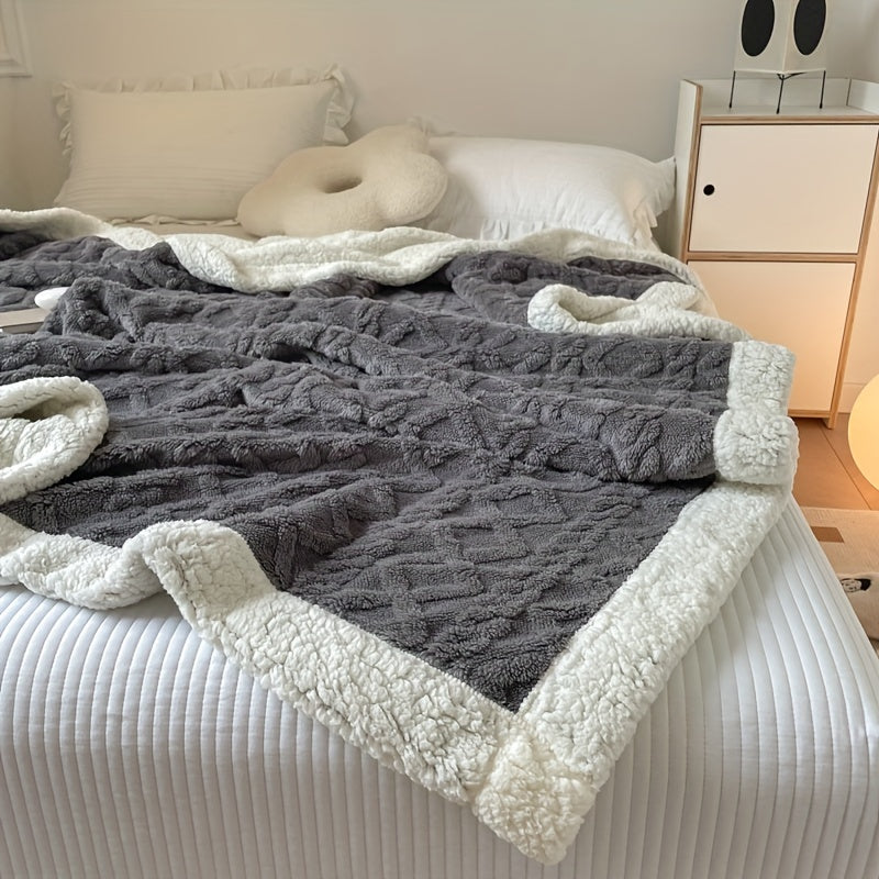 Avtoit | CozyNest - Reversible Fleece Blanket for Fall and Winter
