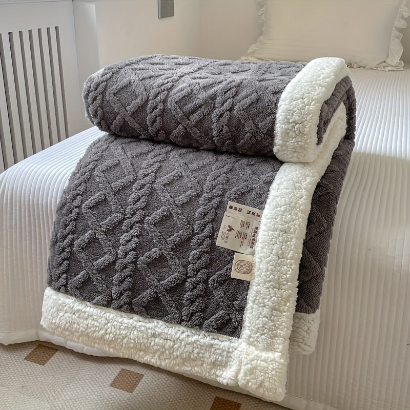 Avtoit | CozyNest - Reversible Fleece Blanket for Fall and Winter