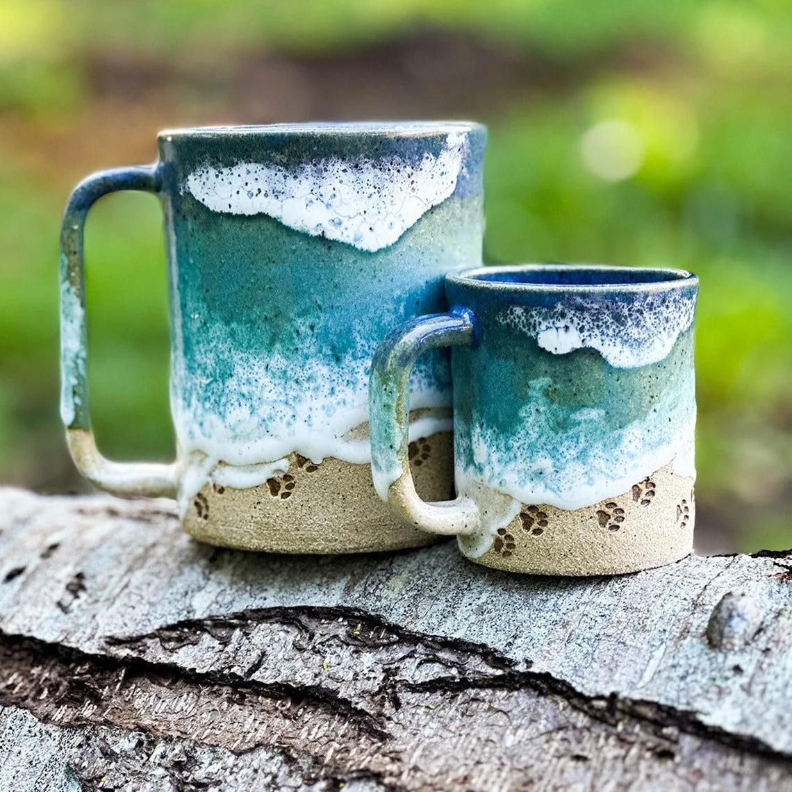 Avtoit | Paw Print Ocean Coastline Mug