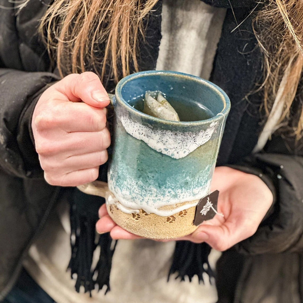 Avtoit | Paw Print Ocean Coastline Mug