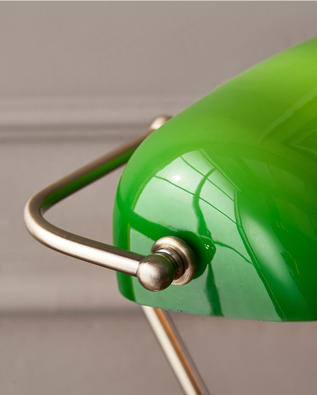 Avtoit | Classic Banker Lamp