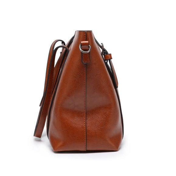 Avtoit | Stylish leather handbag with handcrafted details