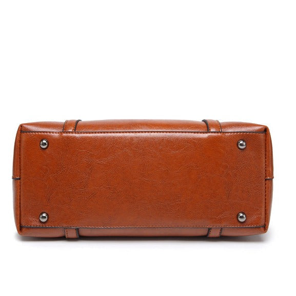 Avtoit | Stylish leather handbag with handcrafted details