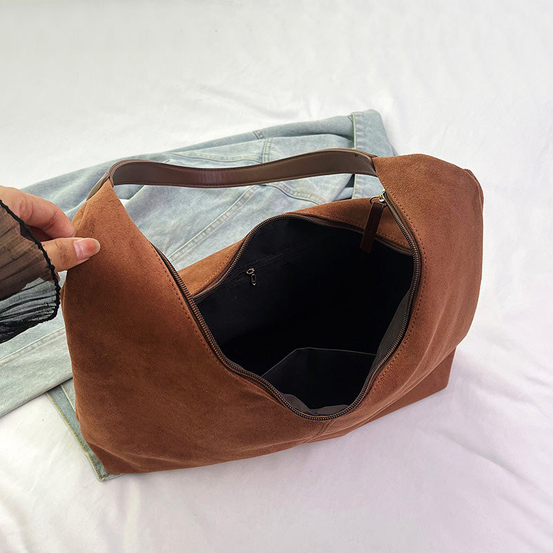 Avtoit | Suede messenger bag with large capacity