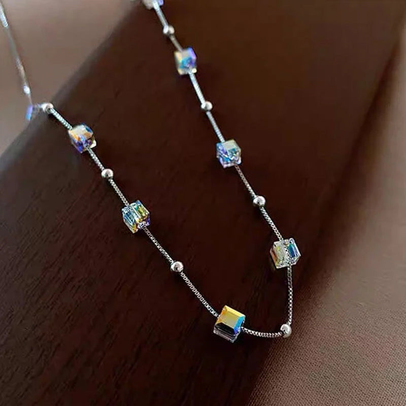 Avtoit | Niche Design Crystal Bead Necklace