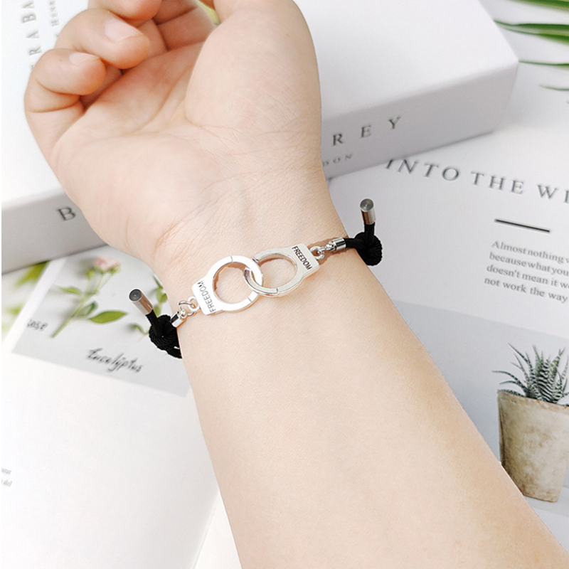 Avtoit | Handcuff Bracelet