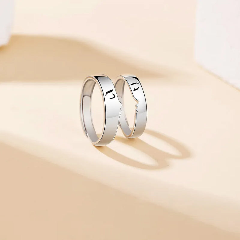 Avtoit | Love at first kiss couple rings