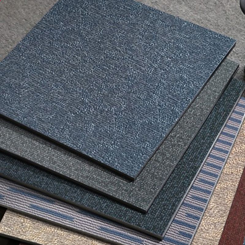 Avtoit | Scratch-resistant plastic floor tiles with straight edge for peeling and sticking