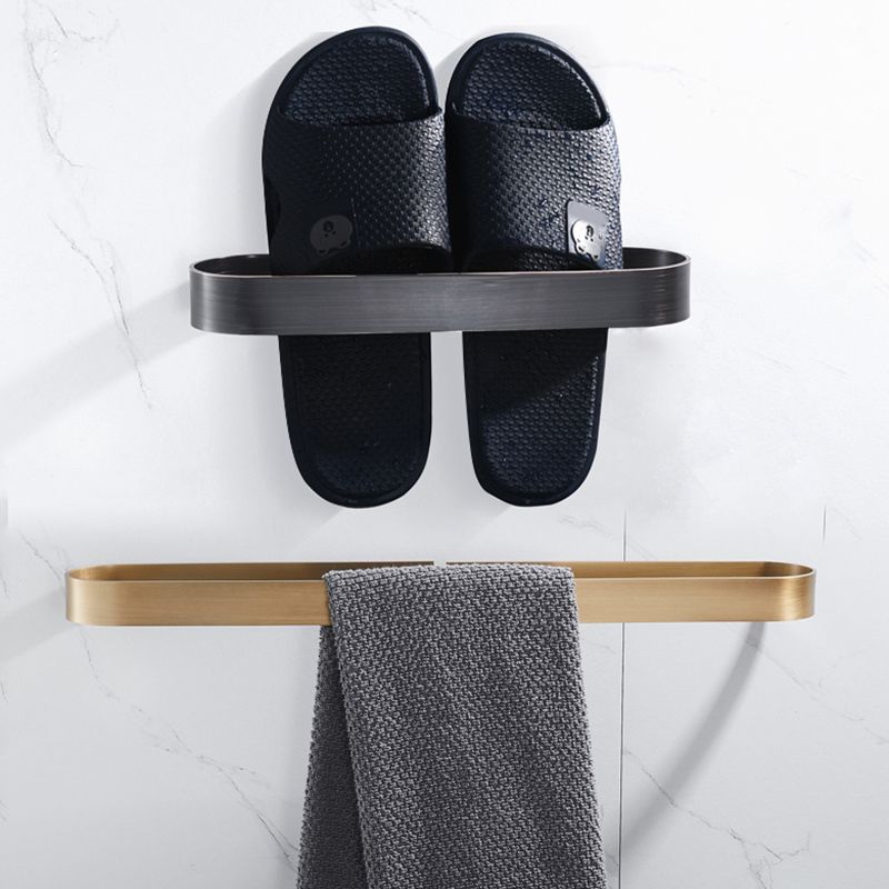 Avtoit | 2-piece modern bathroom hardware set in gold/black, towel holder