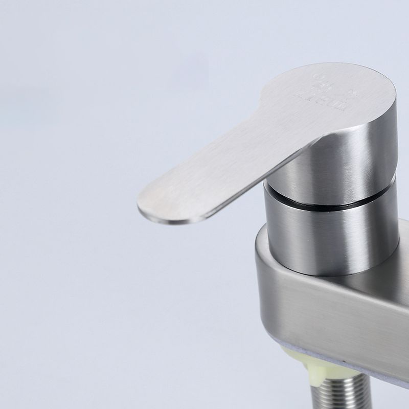 Avtoit | 304 stainless steel center faucet bathroom single handle hot and cold sink faucet