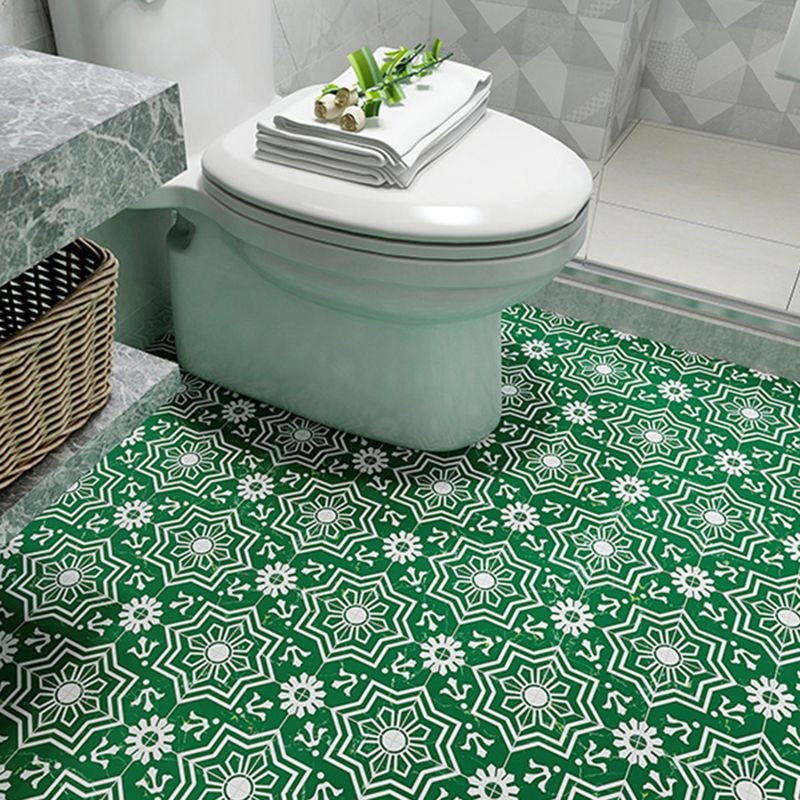 Avtoit | Matte-gloss vinyl floor coverings for peeling off and permanently sticking with quadrant edge
