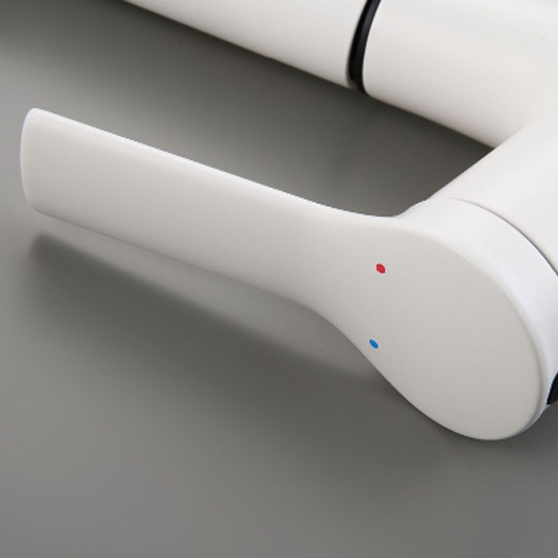 Avtoit | Contemporary Single Handle Faucet Retractable Sink Faucet with Lever Handle