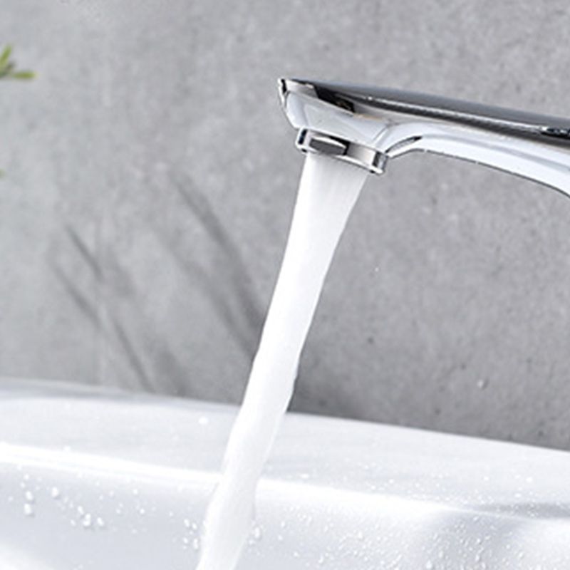 Avtoit | Basic Metal Sink Faucet Silver Bathroom Faucet with Lever Handle