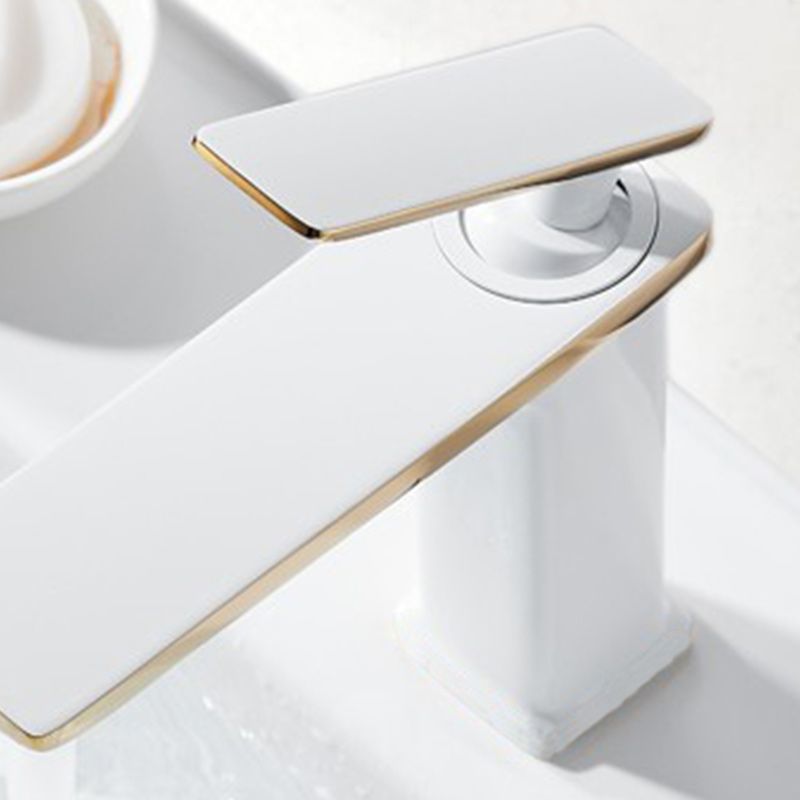 Avtoit | Single Hole Sink Faucet 6.69" H Modern Luxury Sink Faucet