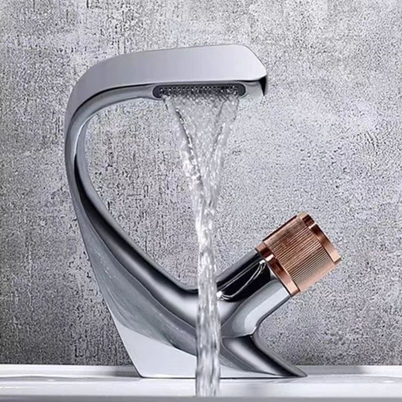 Avtoit | Modern Center Connection Faucets Single Lever Faucets with Waterfall Spout