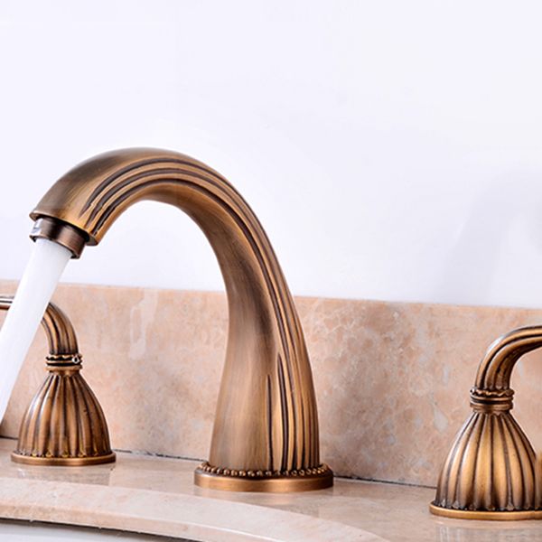 Avtoit | Widely Used Bathroom Faucet 3 Hole Round Sink Faucet