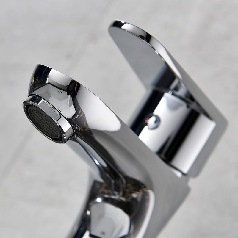 Avtoit | Basic Metal Sink Faucet Silver Bathroom Faucet with Lever Handle