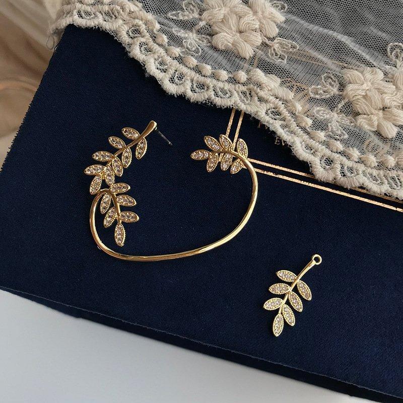 Avtoit | Shiny Zircon Earrings