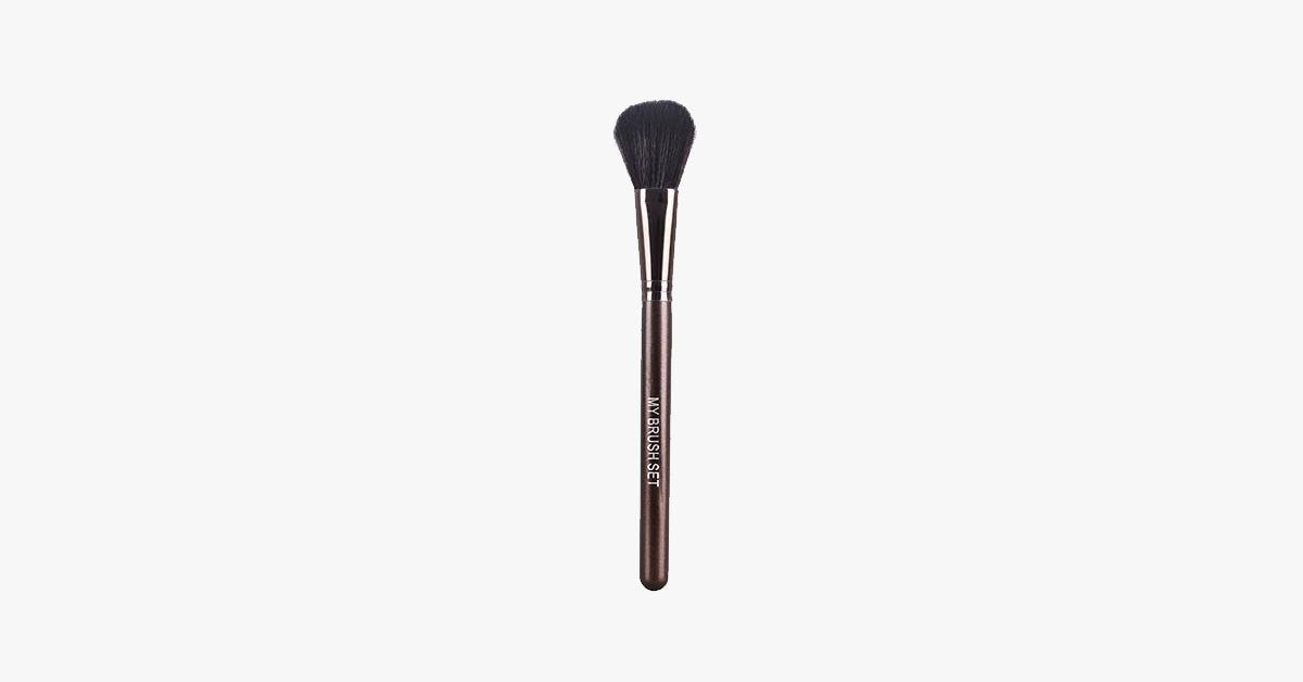 Avtoit | Blush Brush – Because rosy cheeks never go out of style