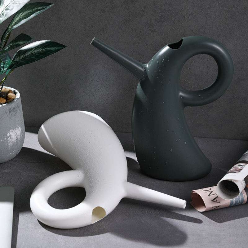 Avtoit | Watering can with extended spout – Elegant design for precise watering