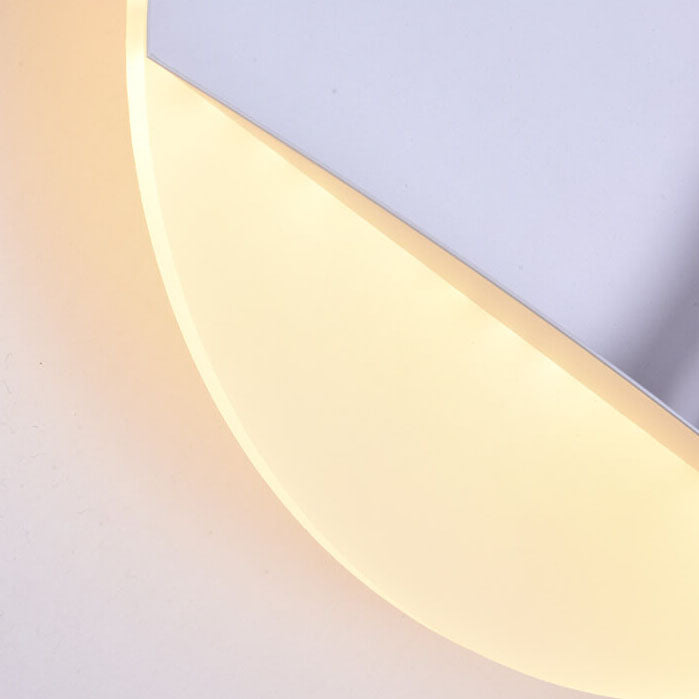 Avtoit | Contemporary Creative Iron Resin Round Astronaut LED Wall Light Lamp for Bedroom