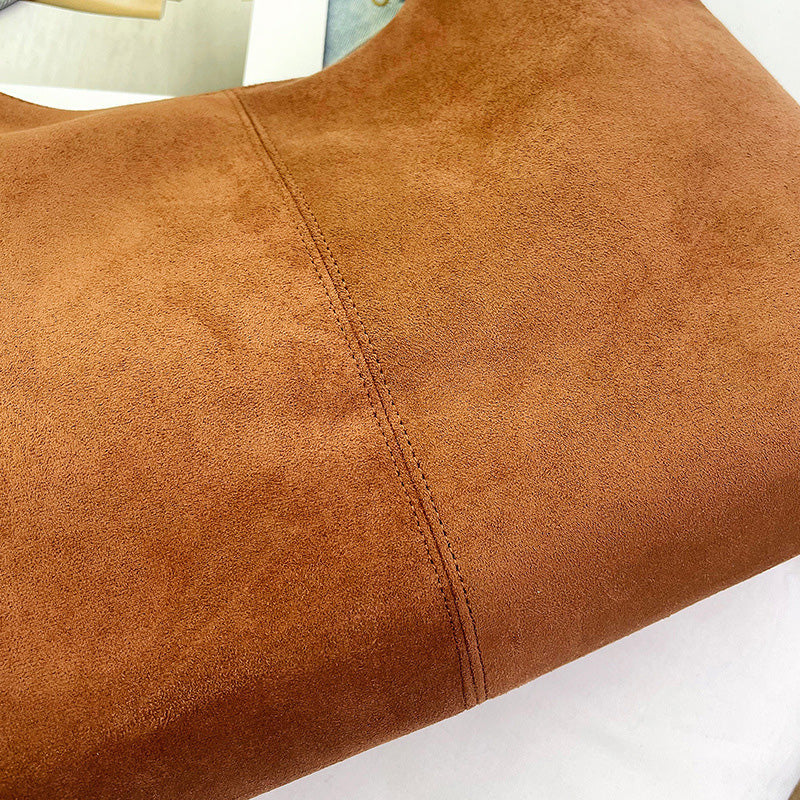 Avtoit | Suede messenger bag with large capacity