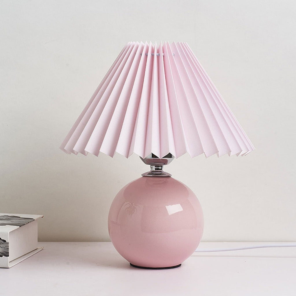 Avtoit | Nordic minimalist 1-light table lamp made of ceramic with pleats