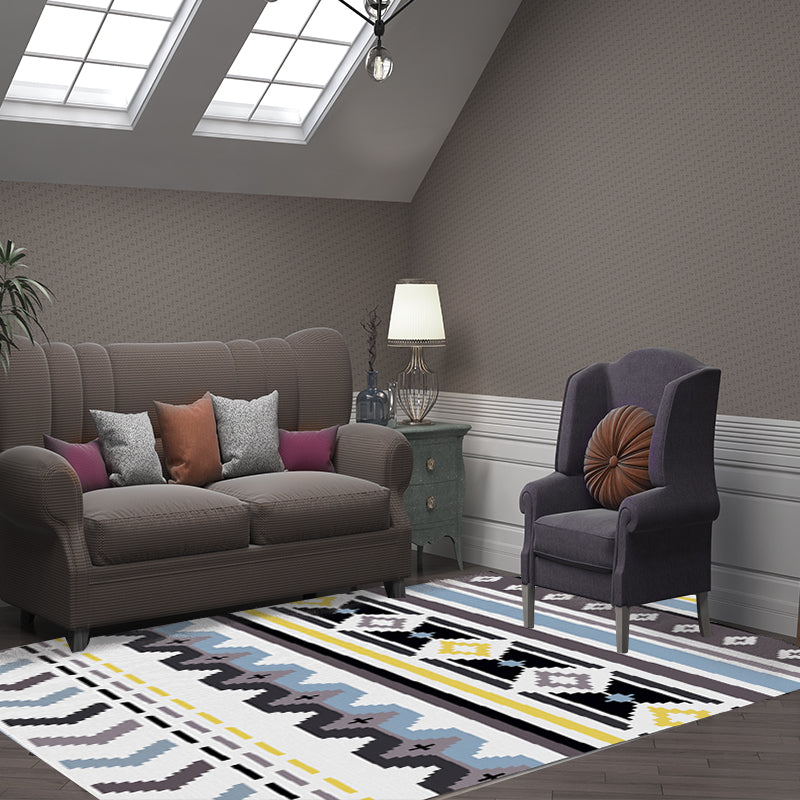 Avtoit | Indian American Indoor Rug Striped Diamond Geometric Synthetic Stain Resistant Pet Friendly Interior Flooring