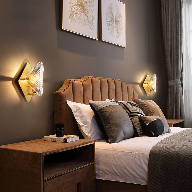 Avtoit | 1 Bulb Rhombus Wall Light Fixture Modern Stylish Metal and Clear Crystal Wall Lamp in Brass Finish