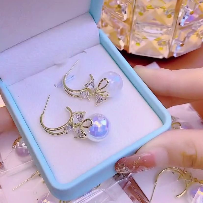 Avtoit | Bow Pearl Earrings