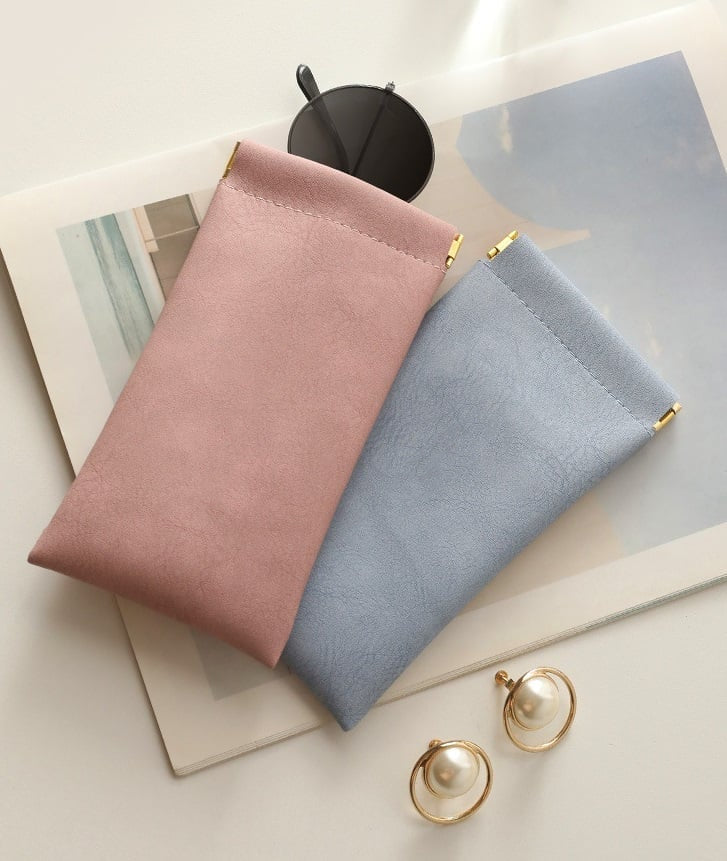 Avtoit | Leather organizer bag with snap closure