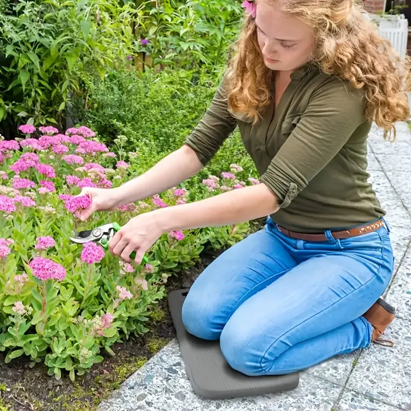 Avtoit | Garden Knee Pads – Comfortable and non-slip seat cushion for gardening and ground contact
