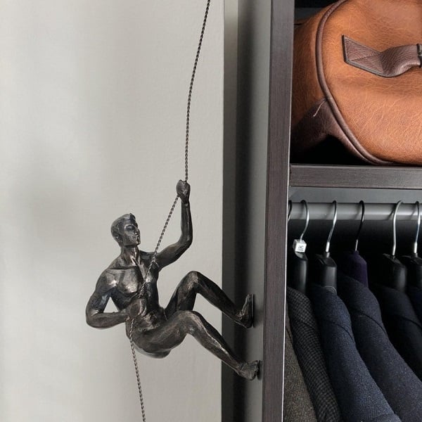 Avtoit | Climber Sculpture