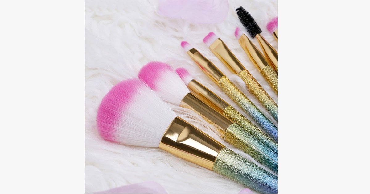 Avtoit | Set of 10 glittering makeup brushes - Ready to give you any look you desire!