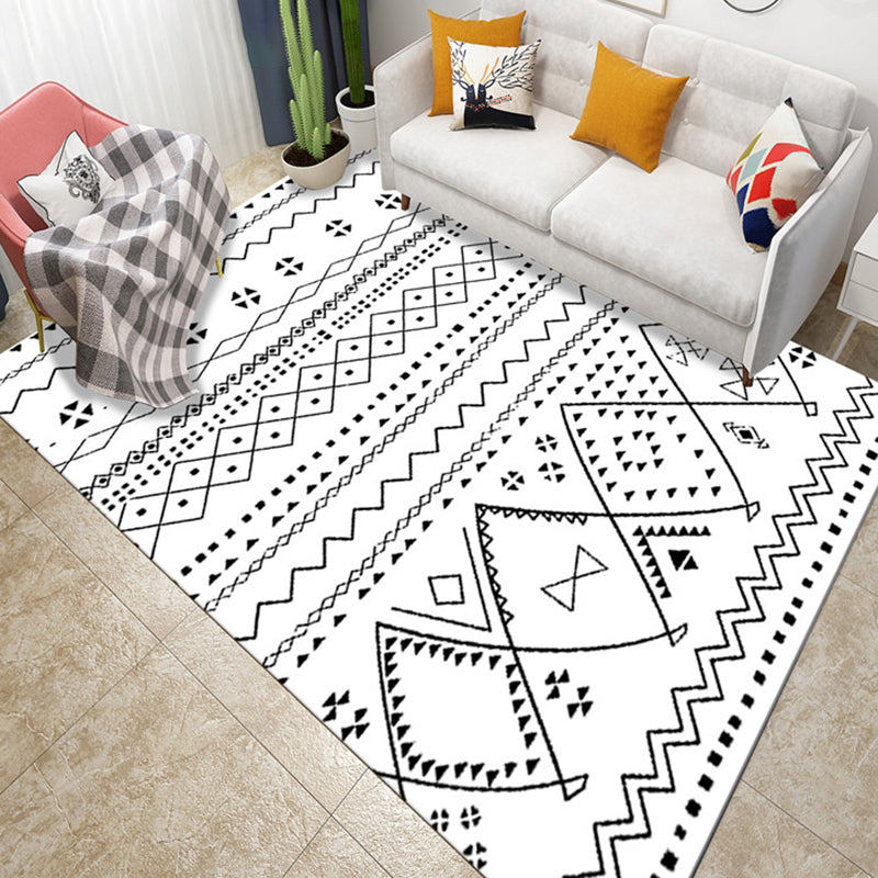 Avtoit | Black and White Geometric Trellis Rug Native Americana Rug for Bedroom Synthetic Pet Friendly Stain Resistant Rug
