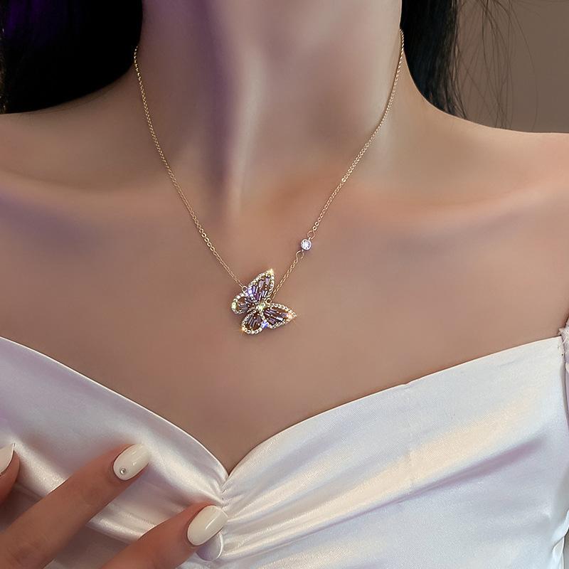 Avtoit | Hollow Butterfly Necklace