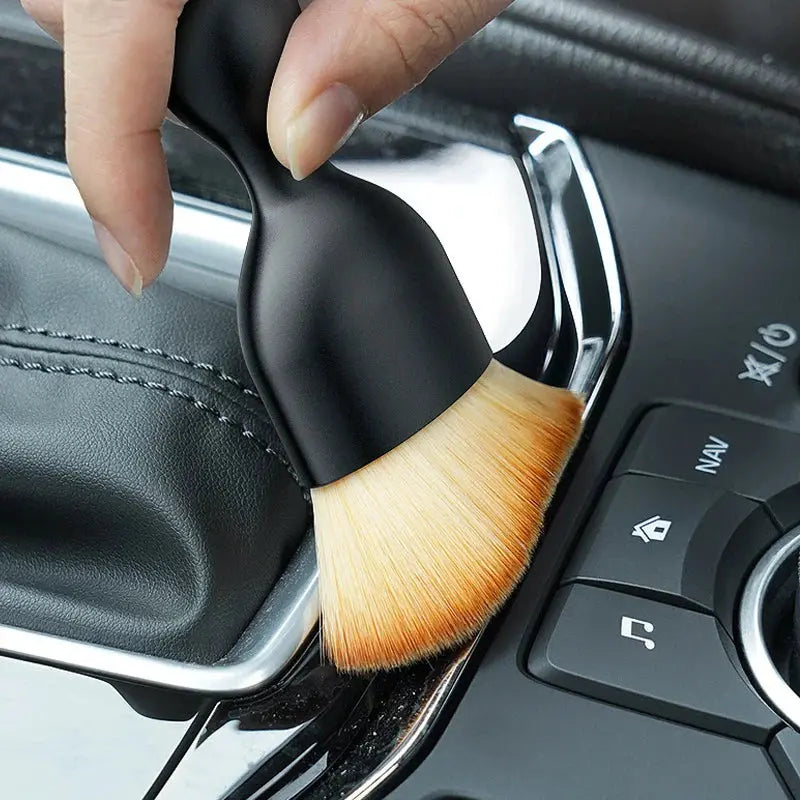 Avtoit | Auto cleaning brush with soft bristles