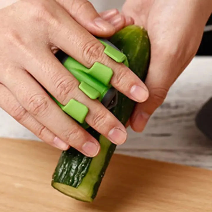 Avtoit | Safe peeling with finger grip for fruit and vegetable peeler