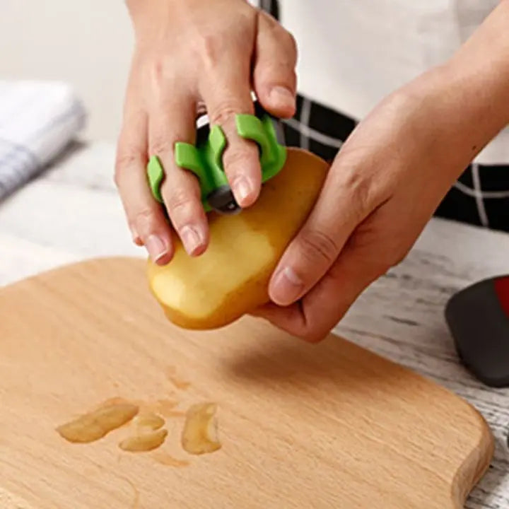 Avtoit | Safe peeling with finger grip for fruit and vegetable peeler