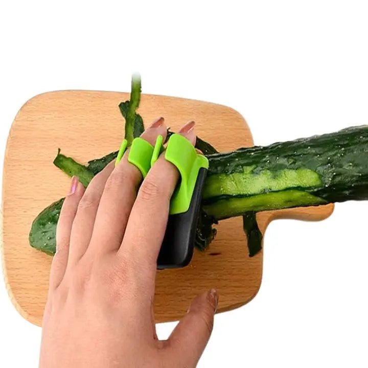 Avtoit | Safe peeling with finger grip for fruit and vegetable peeler