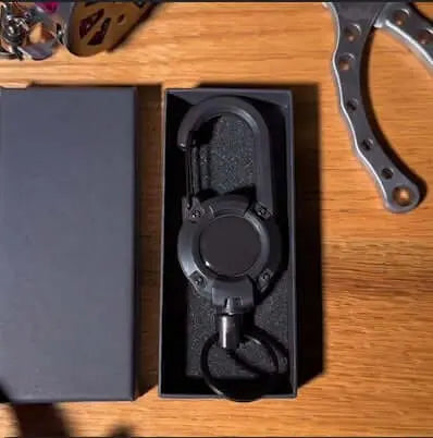 Avtoit | Tactical Keychain with Retractable Cord